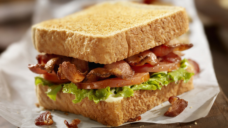 bacon lettuce tomato sandwich