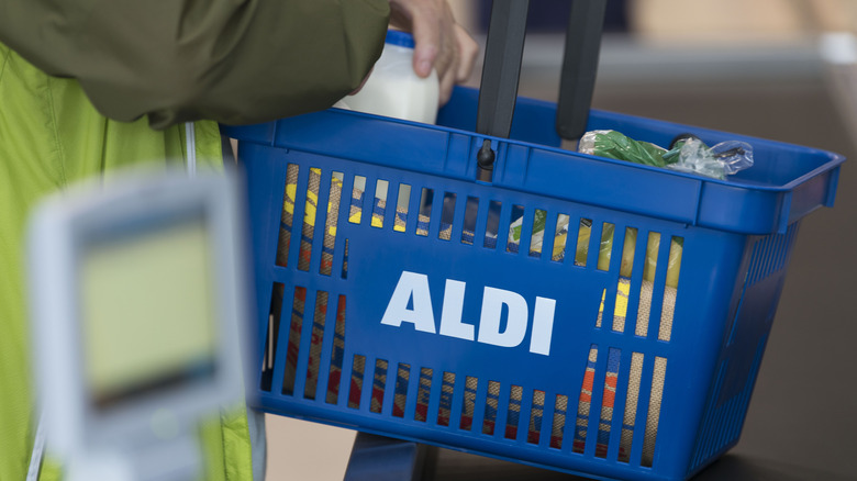 shopping basket at Aldi