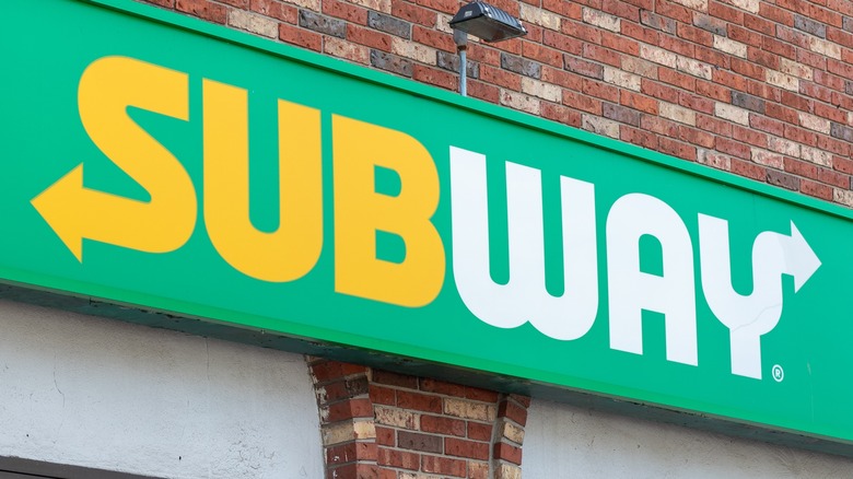 Subway restaurant signage