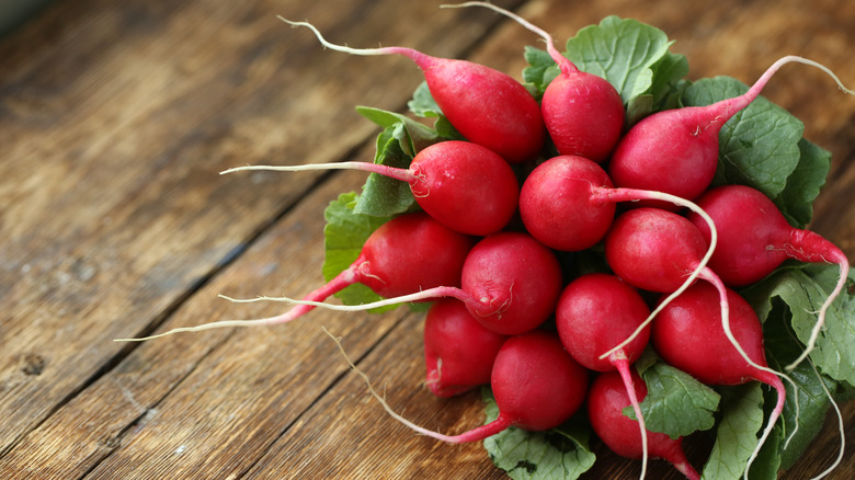 small pile of radishes