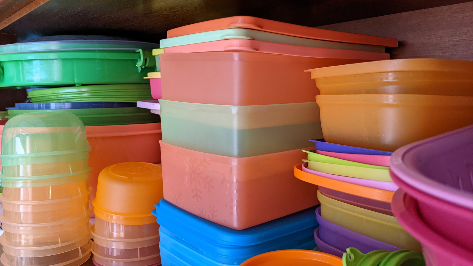What To Do With Old Tupperware & Plastic Food Containers