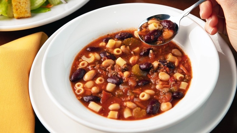 Olive Garden minestrone soup