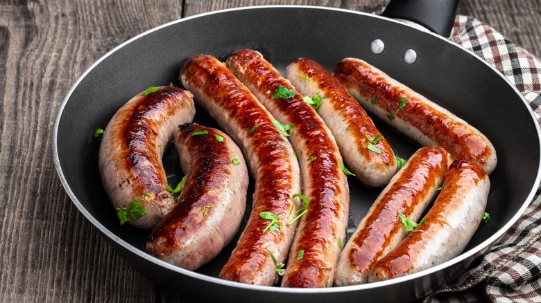 A pan full of bratwurst