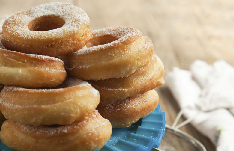 Healthy Pumpkin Spice Doughnuts