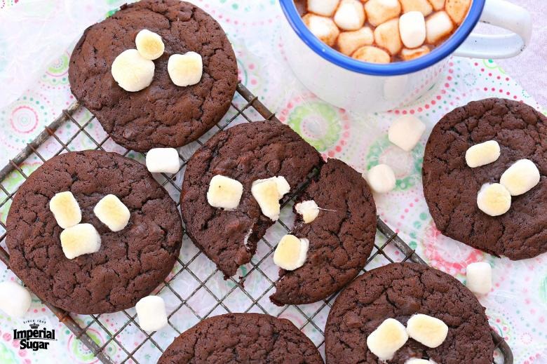 Hot Chocolate with Marshmallows Cookies