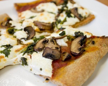 Roasted Garlic Pizza with Mushrooms and Spinach