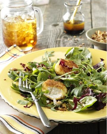 Honey Pecan and Goat Cheese Salad