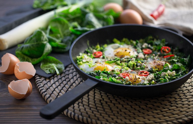 Spicy and Creamy Tunisian Green Shakshuka