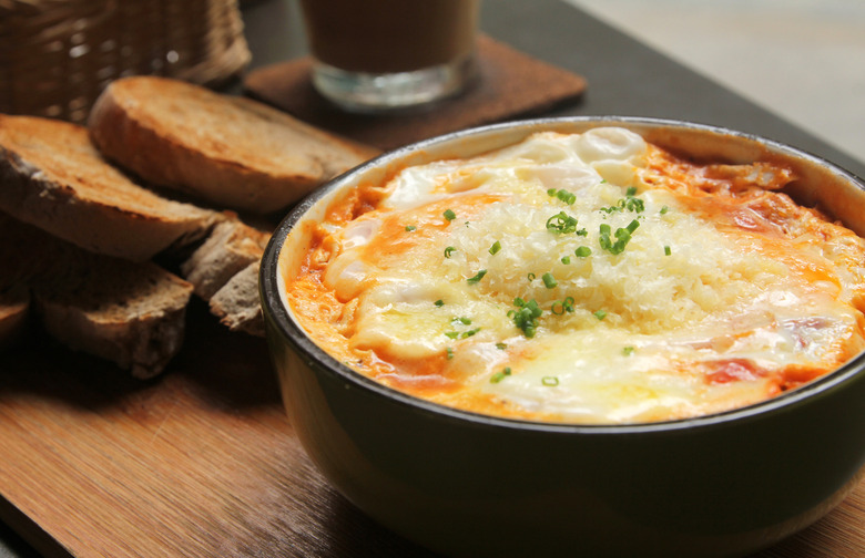 Chili Cheese Egg Bake