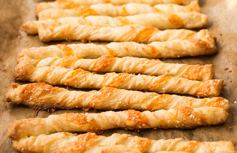 Crunchy Cheese Straws