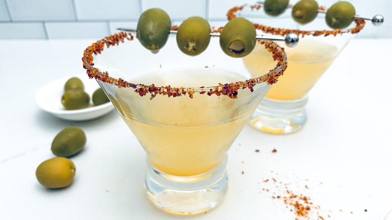 martini with olives