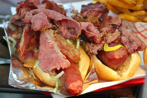 Pink's Chili Dogs (Los Angeles)