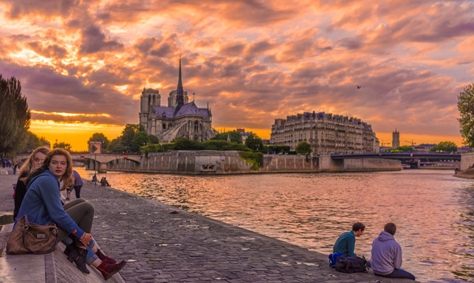 Hot Dogs on the Seine: Where to Celebrate the 4th of July Around the World