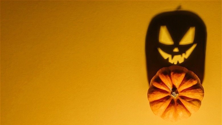 pumpkin and jack-o-lantern shadow