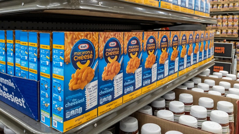 Rows of Kraft Mac& Cheese in store