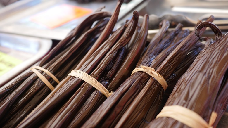 Whole vanilla beans in bundles