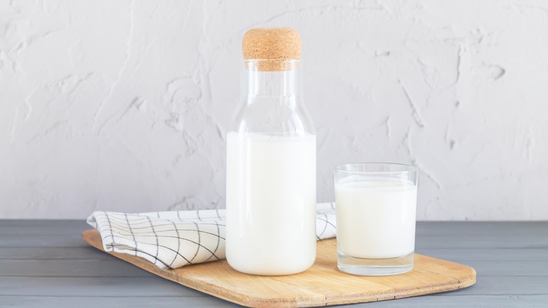 Cultured buttermilk in a jar