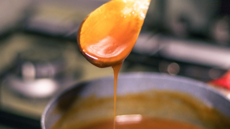 Reheating caramel on the stove