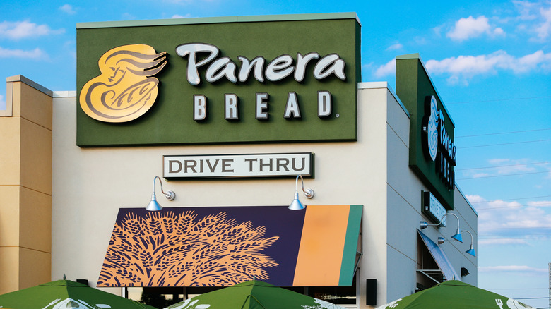 The front of a Panera Bread store