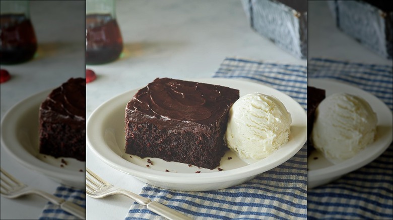 Cracker Barrel Coca-Cola chocolate cake