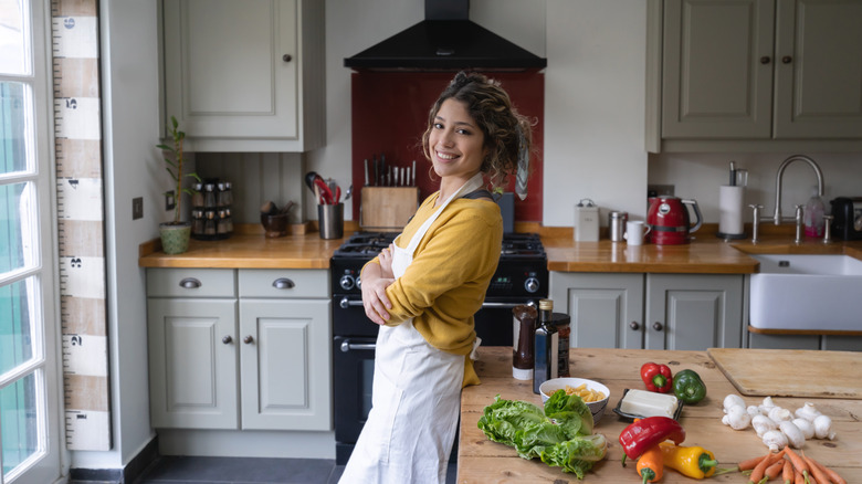 Private chef in home kitchen