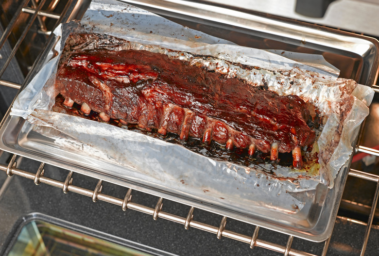 How to bake ribs