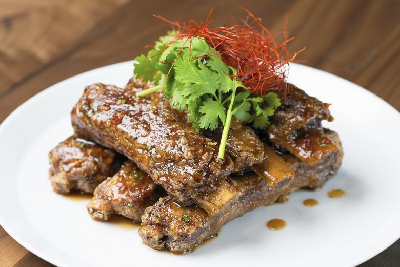 Sticky Spare Ribs