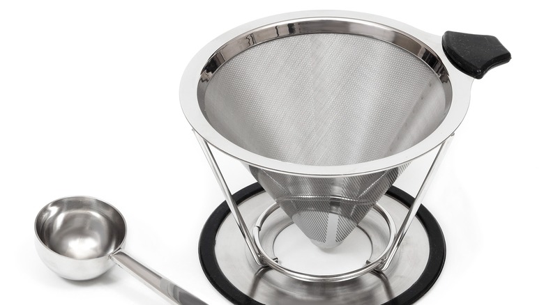 Reusable metal coffee filter