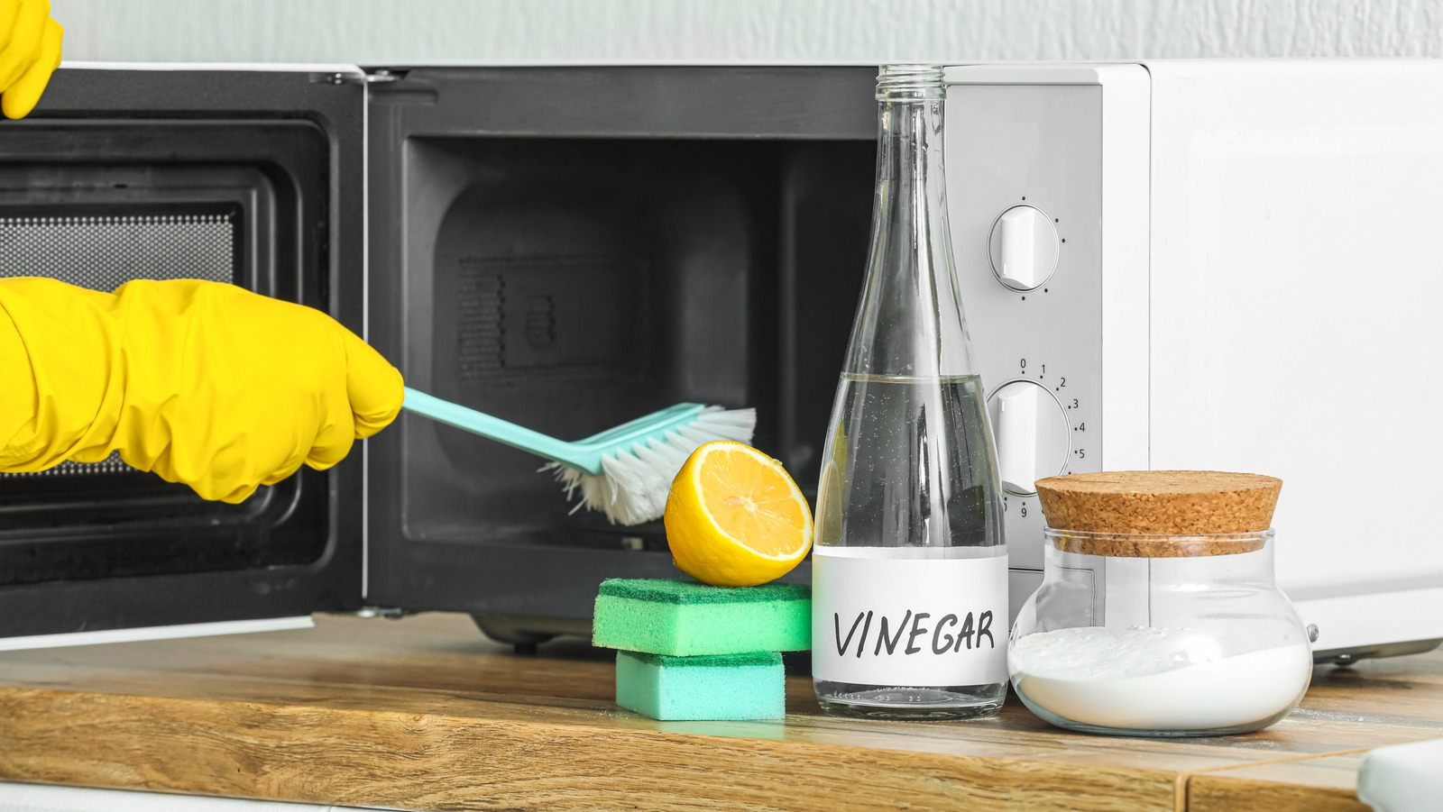 How To Clean Your Microwave With Vinegar
