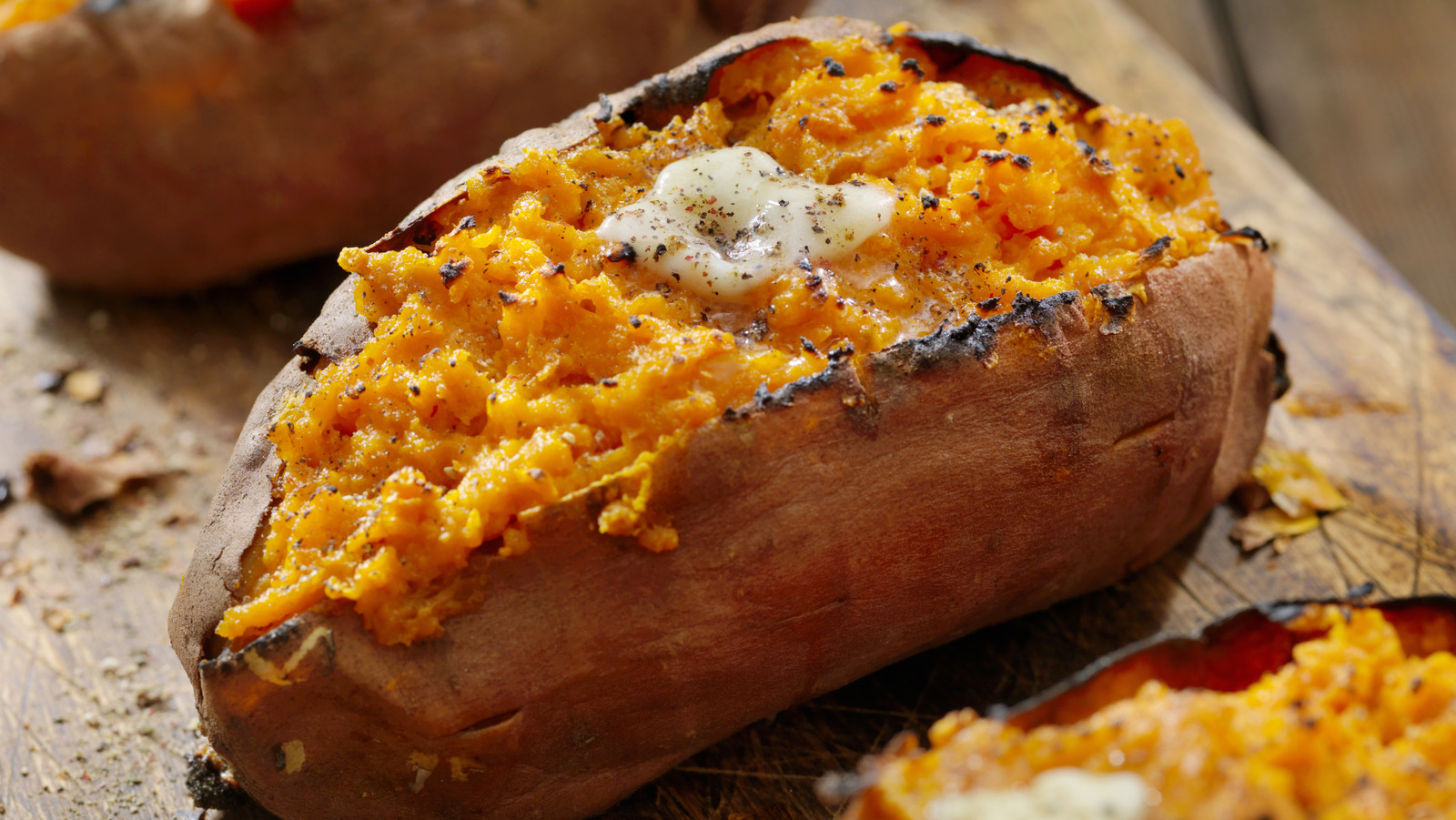 how-to-cook-soft-creamy-sweet-potatoes-in-the-microwave