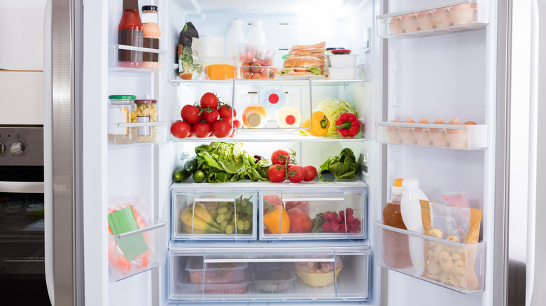 produce in the refrigerator