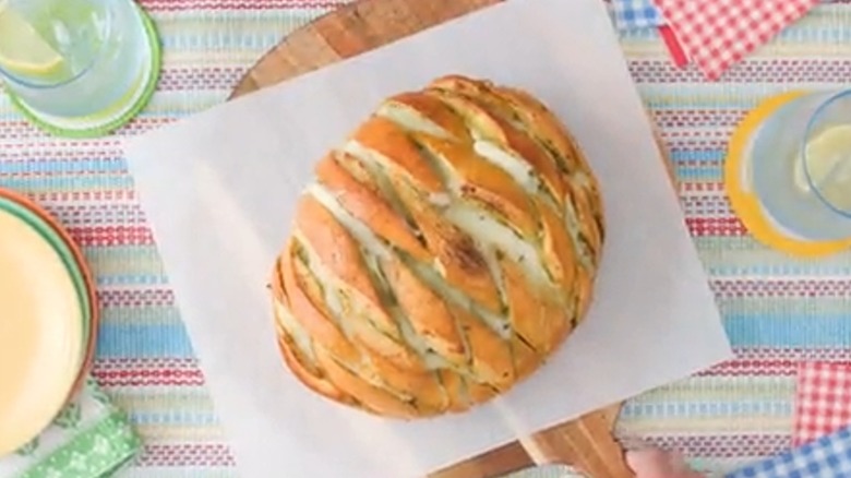 Pull-apart bread