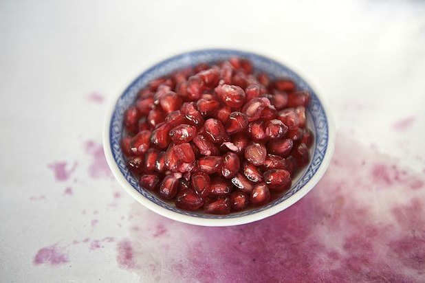 Chocolate-Covered Pomegranate Seeds (Nadia G.)