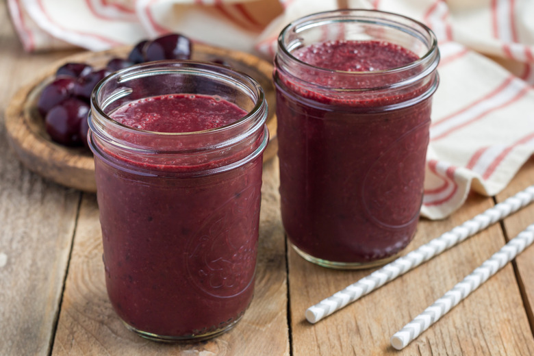 Chocolate Cherry Kale Smoothie