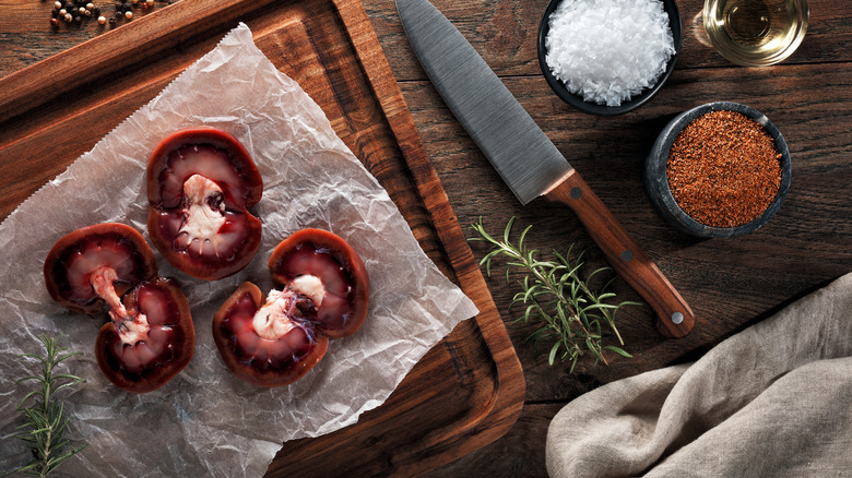 kidneys on cutting board