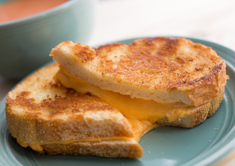 How to Make the Best Grilled Cheese (and 10 Ways to Make it Even Better)