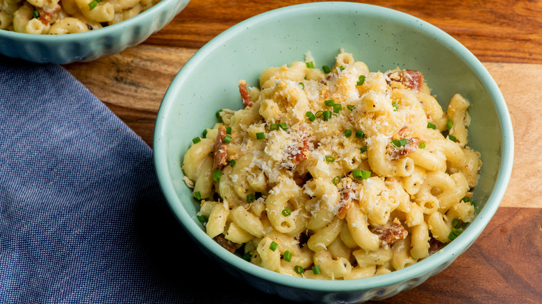 Jalapeño Bacon Mac and Cheese