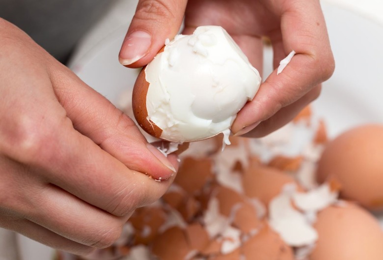 Egg-peeling mistake No. 1: Using fresh eggs