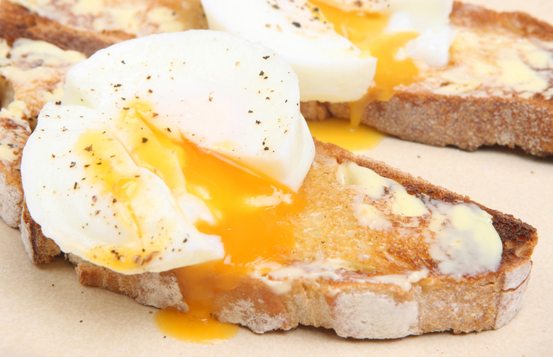 How to Poach The Perfect Egg Every Time