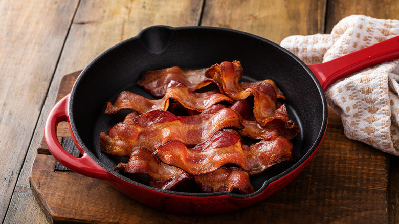 Cooked bacon in a cast iron pan