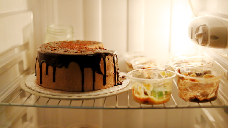 cut cake in refrigerator