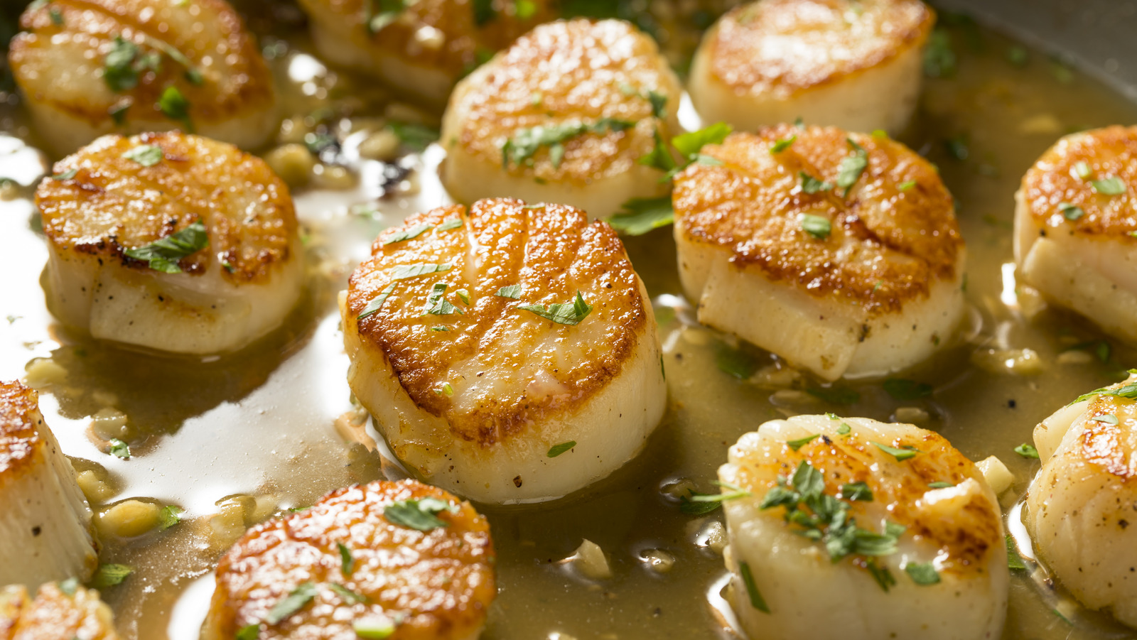 How To Reheat Scallops For The Best Taste And Texture