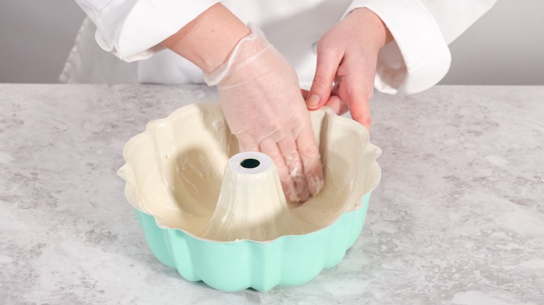 Greasing a bundt pan