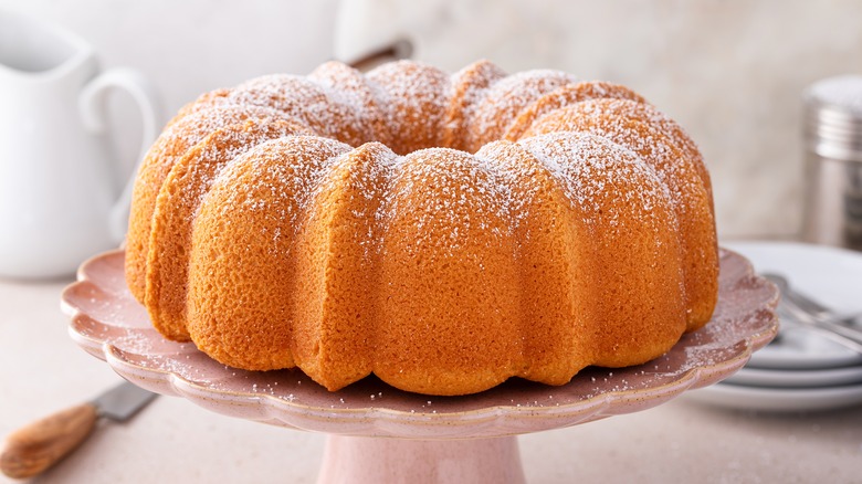 Bundt pan cake