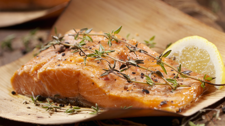 salmon with herbs and lemon