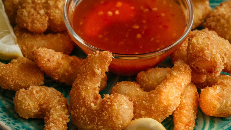 fried shrimp with Thai sweet chili sauce