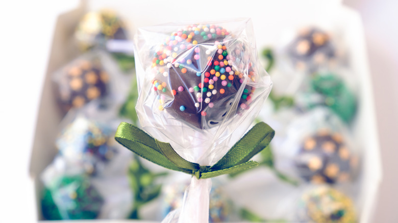 Individual cake pops in a box