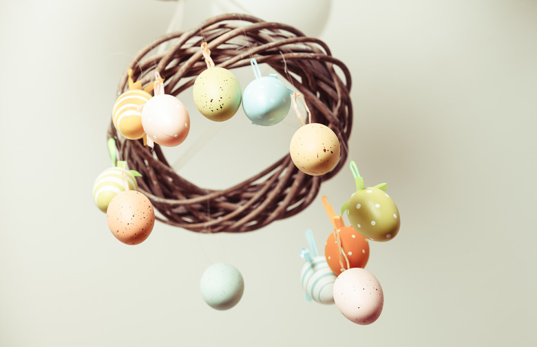 How to Style Your Easter Table