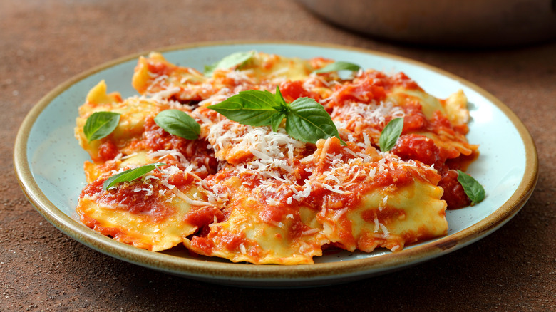 Ravioli in tomato sauce