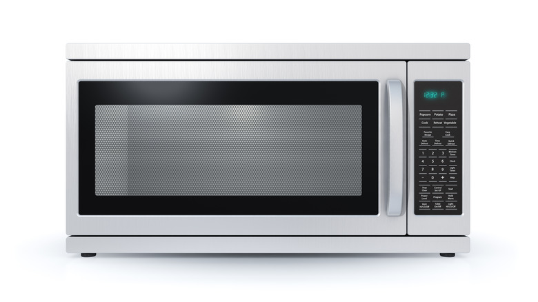 A microwave oven